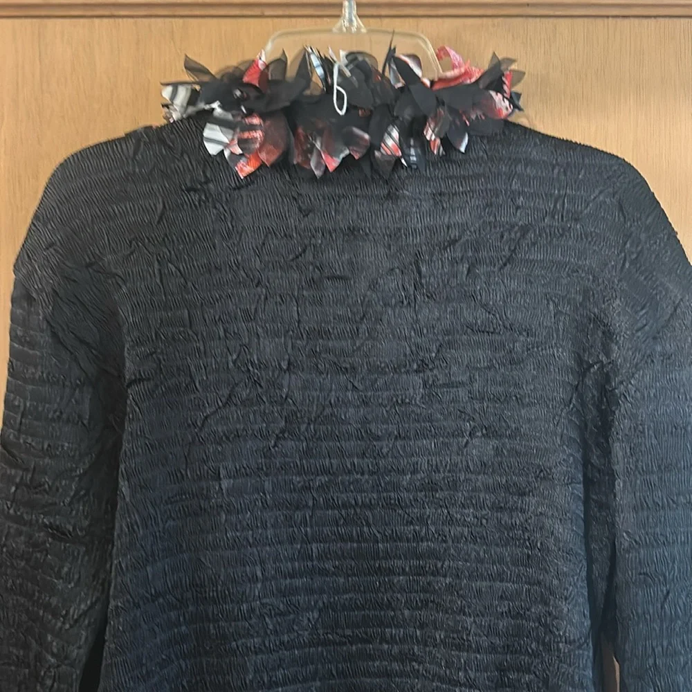 Alberto Makali Women’s Ruffle Lightweight Cardigan Black Pink Size Medium - Picture 8 of 9